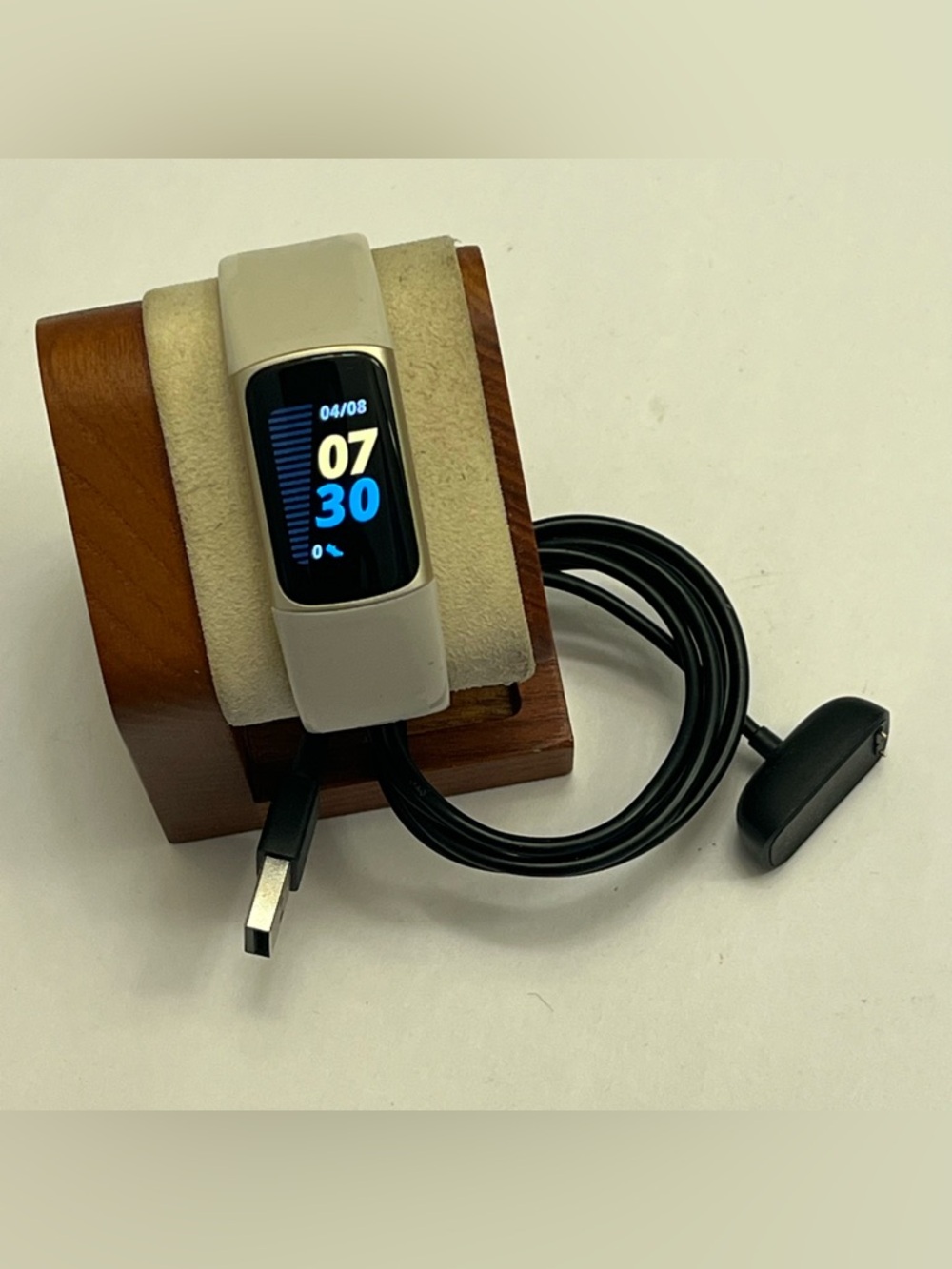 Fitbit Charge 5, Tested, White/Soft Gold, Tested, Charger Included, Smart Watch